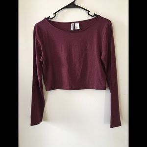 Divided long sleeve crop top